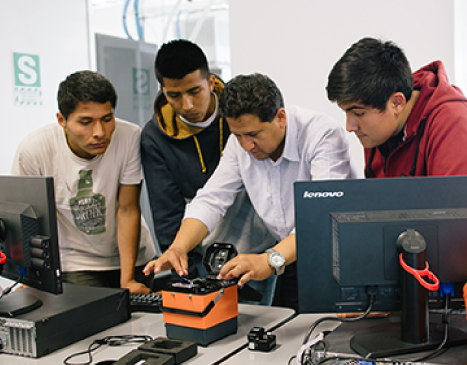 Laboratorio de Telecomunicaciones y Data Center